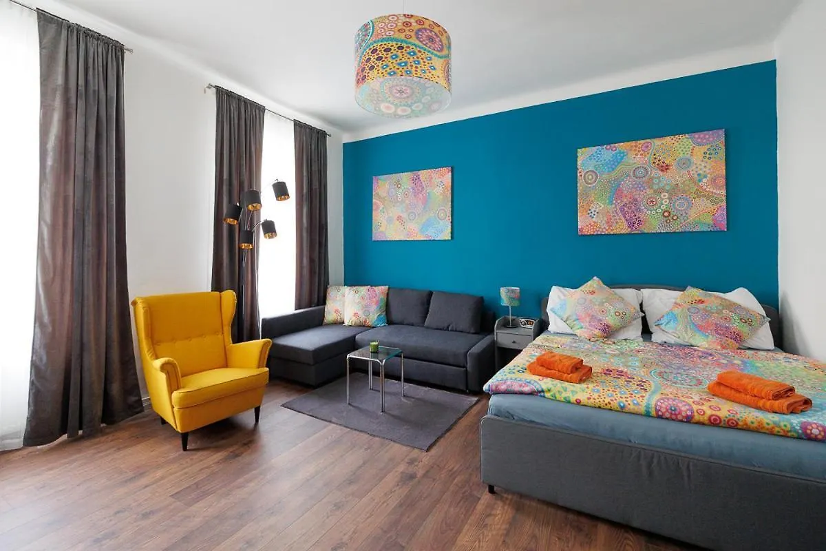 New Shalalaliving Vienna Spacious Home For Family & Friends