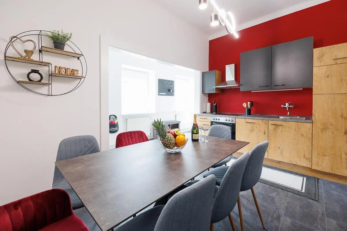 New Shalalaliving Vienna Spacious Home For Family & Friends